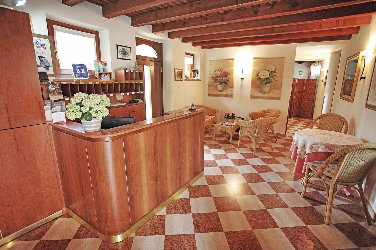 Hotel Faccioli Valeggio sul Mincio Dış mekan fotoğraf
